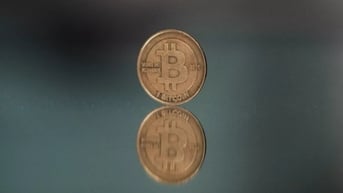 Cuộc chơi bitcoin thay đổi: Bình minh tài chính hay siêu bong bóng?
