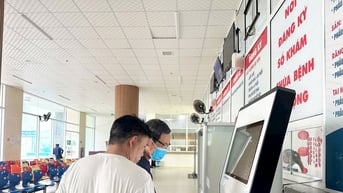 Tăng cường kiểm soát tình trạng “cò mồi” khám chữa bệnh