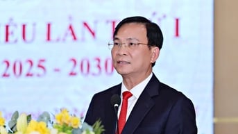 Chủ tịch UBND tỉnh Hồ Văn Mười: Nhân Cơ tập trung các khâu đột phá, phát triển xứng đáng là xã trung tâm của Lâm Đồng