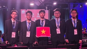 Việt Nam lọt tốp 10 đội xuất sắc nhất cuộc thi Olymic Vật lý quốc tế 2025