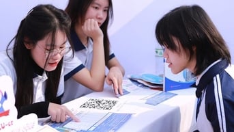 Trường ĐH Luật Hà Nội xét nhiều khối thi, điểm chuẩn chênh nhau thế nào?