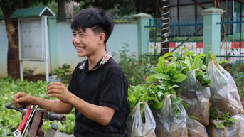 Tiếp nhận gần 800 triệu đồng hỗ trợ đồng bào Xơ Đăng phát triển sinh kế