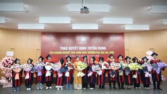 Gần 200 sinh viên Trường Đại học Hạ Long được tuyển dụng trước khi tốt nghiệp