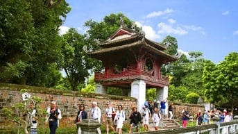 Khách du lịch đến Hà Nội trong tháng 7 tăng hơn 10%