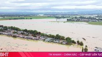 Lũ sông Cả đổ về, nhiều vùng ven sông La - Hà Tĩnh bị chia cắt