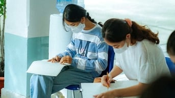 Phải thi đánh giá đầu vào chọn môn lớp 10: Phụ huynh lo lắng, trường nói gì?