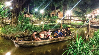 Phát huy giá trị di sản văn hóa trong phát triển du lịch