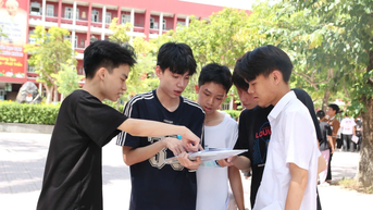 Thí sinh trúng tuyển 'nguyện vọng tràn' lớp 10 Hà Nội cao nhất lên tới 23,5 điểm, có trường chưa tuyển đủ chỉ tiêu