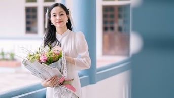 Nữ sinh vùng biển Nghệ An và hành trình chạm đến ngôi vị Á khoa toàn quốc
