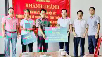 Khánh thành và bàn giao nhà cho gia đình chính sách dịp 27-7