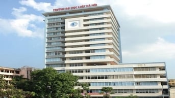 Thêm nhiều trường đại học công bố điểm sàn xét tuyển