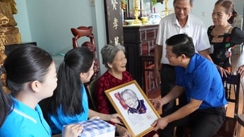 Tri ân các Mẹ Việt Nam Anh hùng