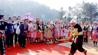 Di sản văn hóa dân tộc Mông - Tinh hoa giữa đại ngàn