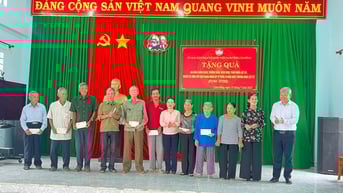 Xã Cát Tiên 2: Nhiều hoạt động thiết thực tri ân các gia đình chính sách nhân dịp 27/7