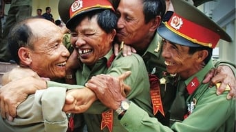 Những xúc cảm lặng thầm từ triển lãm 'Uống nước nhớ nguồn' ở Hải Phòng