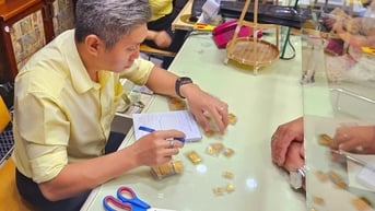Giá vàng hôm nay 28-7: Diễn biến lạ của vàng miếng SJC