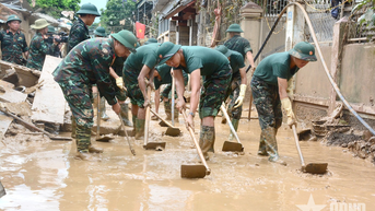 ការគាំទ្រដ៏រឹងមាំមួយនៅក្នុងបេះដូងនៃទឹកជំនន់ Nghe An