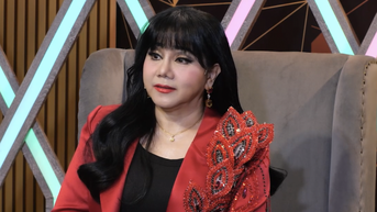 Nữ ca sĩ nghẹn ngào nhắc về giai đoạn rời xa con sang nước ngoài