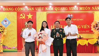 Những đứa con của người anh hùng