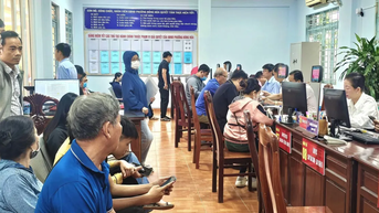 Phường Đông Hòa, TPHCM: Mỗi ngày tiếp nhận hơn 200 hồ sơ thủ tục hành chính