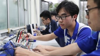Đại học Quốc gia Hà Nội thí điểm mời 100 giáo sư thỉnh giảng