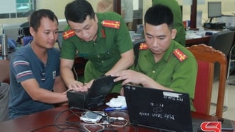 Tập huấn công tác cấp, quản lý thẻ căn cước cho Công an xã Phù Yên