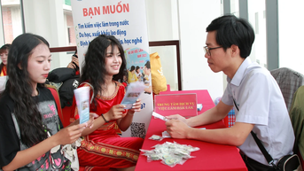 Đào tạo nghề song song học văn hóa: Phát triển bền vững