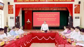 Chủ tịch UBND tỉnh Phan Huy Ngọc: Cấp xã phải thay đổi trạng thái, tư duy làm việc từ hành chính sang phục vụ nhân dân, gần dân, sát dân