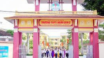 វិទ្យាល័យមួយមានការចុះឈ្មោះជុំទីពីររបស់ខ្លួនជាមួយនឹងពិន្ទុស្តង់ដារ 2.5 ពិន្ទុ។