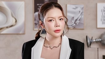 Khi Lý Nhã Kỳ làm 'nhân viên công sở'
