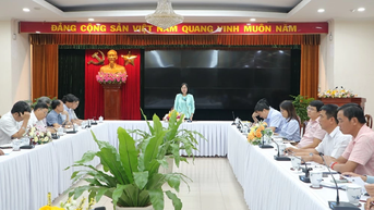 ពិនិត្យ និងតាមដានប្រភពថ្មសំណង់ដែលបានបែងចែក និងអនុវត្តយន្តការជាក់លាក់។