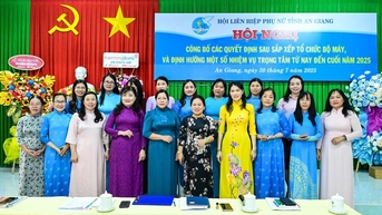 Hội Liên hiệp Phụ nữ tỉnh An Giang công bố quyết định cán bộ