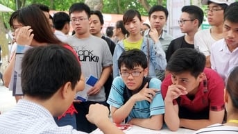 Xét tuyển đại học: Không nên chủ quan điểm sàn giảm, điểm chuẩn sẽ thấp