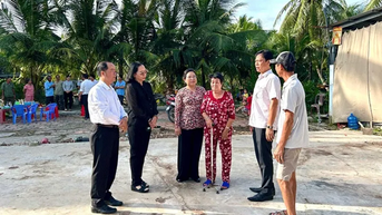 Kịp thời hỗ trợ người dân xã Xà Phiên bị thiệt hại do giông lốc