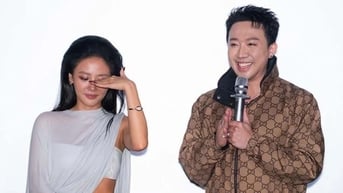 Văn Mai Hương thừa nhận từng dại dột trong tình yêu