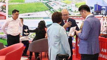 Hàng trăm doanh nghiệp logistics hội tụ về TP.HCM bàn chuyện phát triển số, xanh