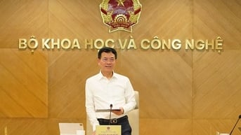 Tăng tốc xây dựng thể chế, triển khai công nghệ, thúc đẩy đổi mới sáng tạo và chuyển đổi số