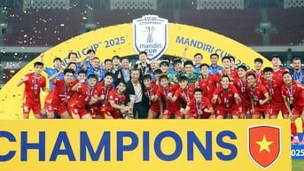 Bộ trưởng Nguyễn Văn Hùng gặp mặt, khen thưởng U.23 Việt Nam sau chiến tích lịch sử