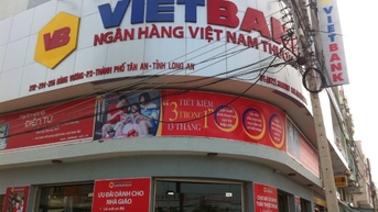 은행 검사관들은 Vietbank Long An의 일련의 위반 사항을 지적했습니다.