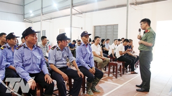 ការ​ឃោសនា​ដើម្បី​ការពារ និង​ប្រយុទ្ធ​ប្រឆាំង​នឹង​ឧក្រិដ្ឋកម្ម​ក្លែង​បន្លំ​នៅ​តាម​អ៊ីនធឺណិត