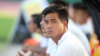 គ្រូ​បង្វឹក​វៀត​ថាង​រៀប​នឹង​ដឹក​នាំ​ Cong Phuong