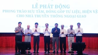Bộ Ngoại giao phát động phong trào sưu tầm, đóng gói tư liệu, hiện vật cho Nhà truyền thống