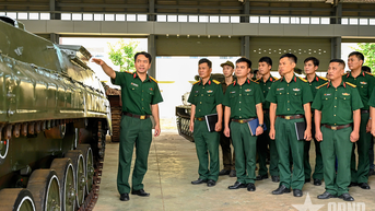 Tập huấn lực lượng sơn phương tiện quân sự phục vụ diễu binh, diễu hành