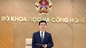 Bộ trưởng Nguyễn Mạnh Hùng: Mỗi cán bộ phải lấy công việc làm nền tảng phát triển