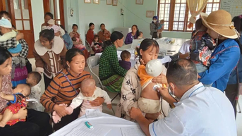Đảm bảo chương trình tiêm chủng mở rộng cho trẻ em
