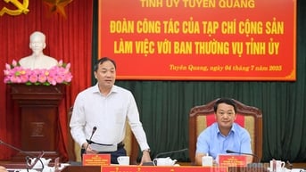 Đoàn công các Tạp chí Cộng sản làm việc với Ban Thường vụ Tỉnh ủy