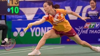 Nguyễn Thùy Linh ngoạn mục vào bán kết giải cầu lông có tiền thưởng 6 tỉ đồng