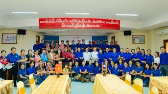 Kingsport បរិច្ចាគឧបករណ៍ពេទ្យរាប់រយគ្រឿងដល់ប្រជាជនឡាវ