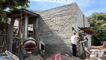 Dựng mái ấm mới ở vùng khó