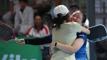 Cảm xúc ăn mừng thăng hoa, đôi công kịch tính trong giải pickleball Dân trí